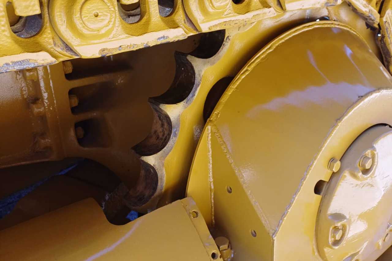 Caterpillar D4E - 83/83 9