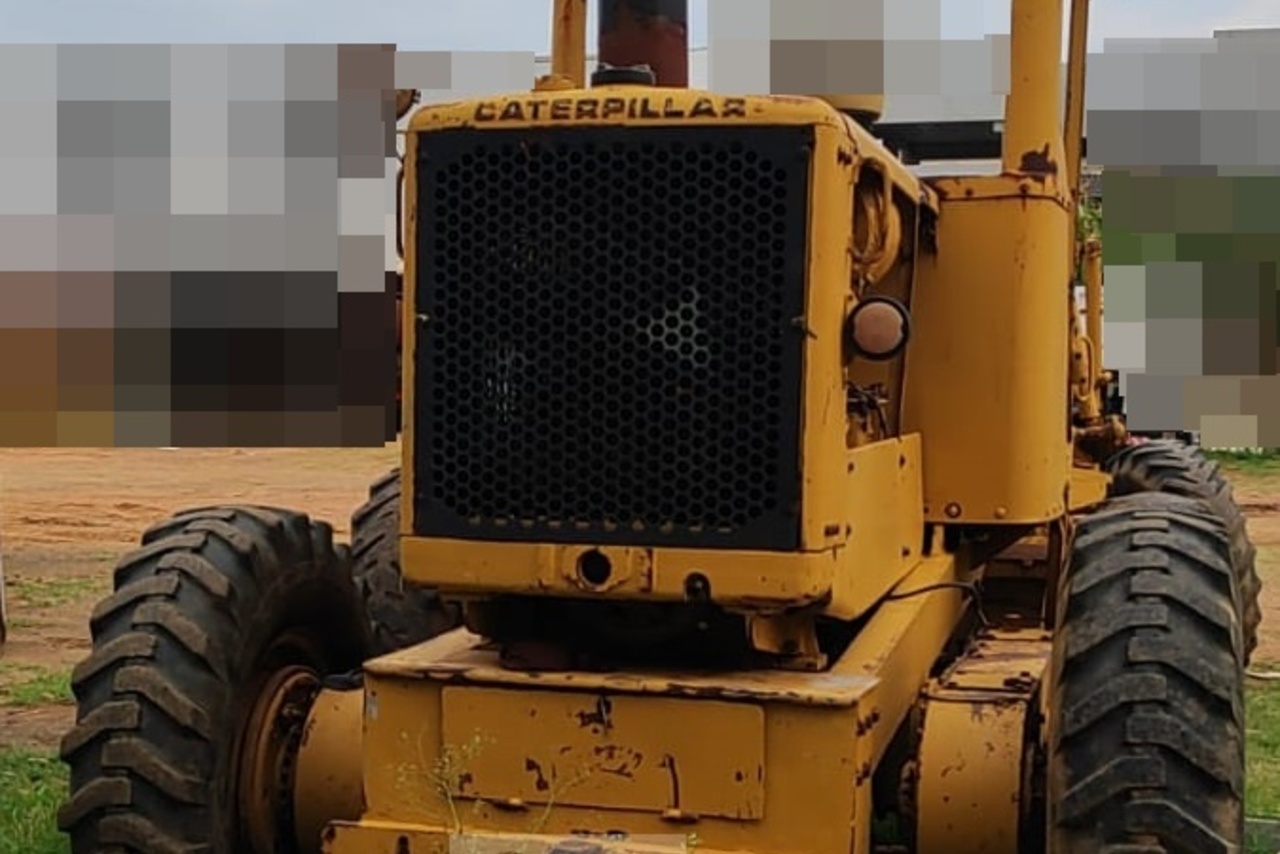 Caterpillar 120B - 76/76 4
