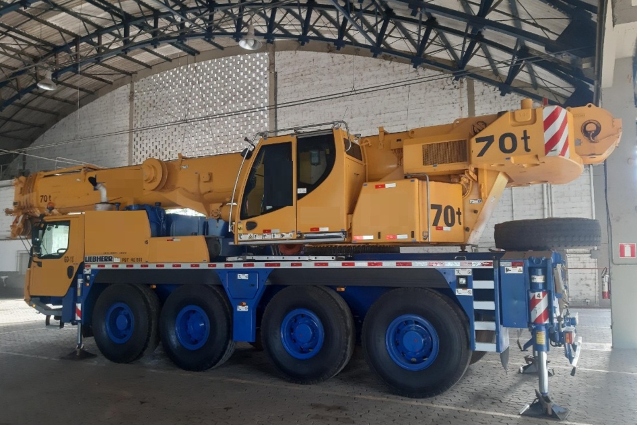 Liebherr  LTM1070-1 - 13/13 2