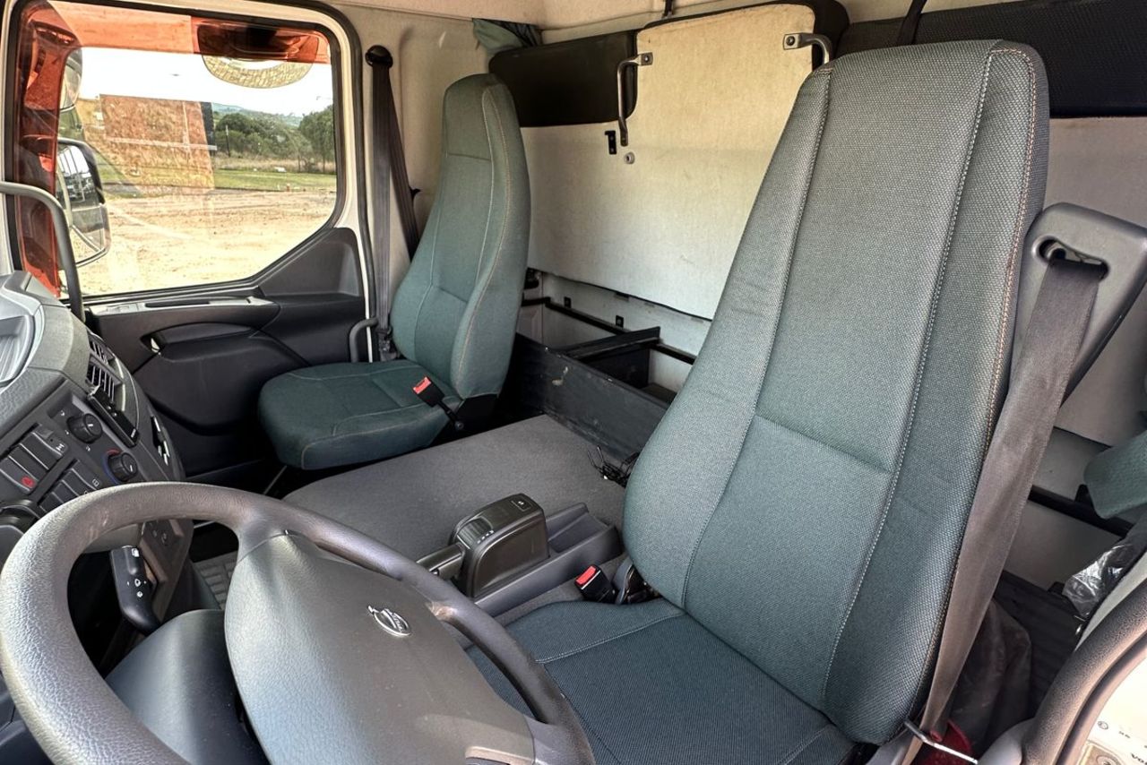 Volvo VM360 - 23/23 13