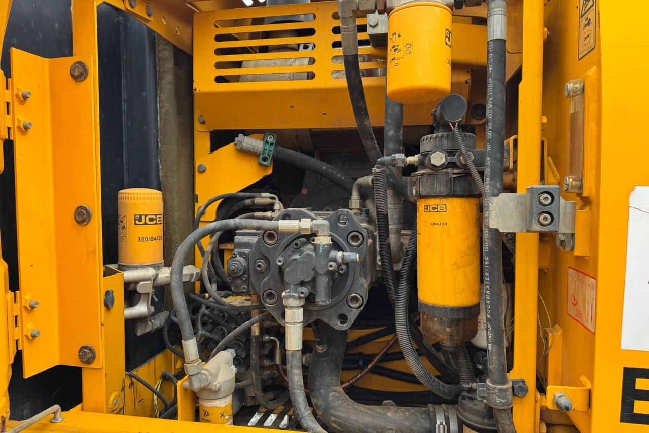 JCB JS220LC - 19/19 15