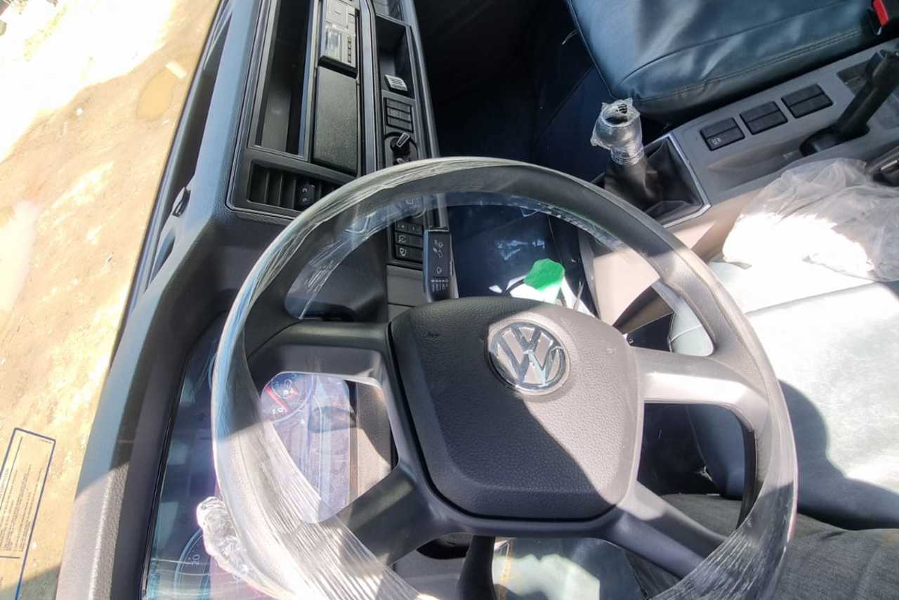Volkswagen 11-180 Delivery  - 24/25 6