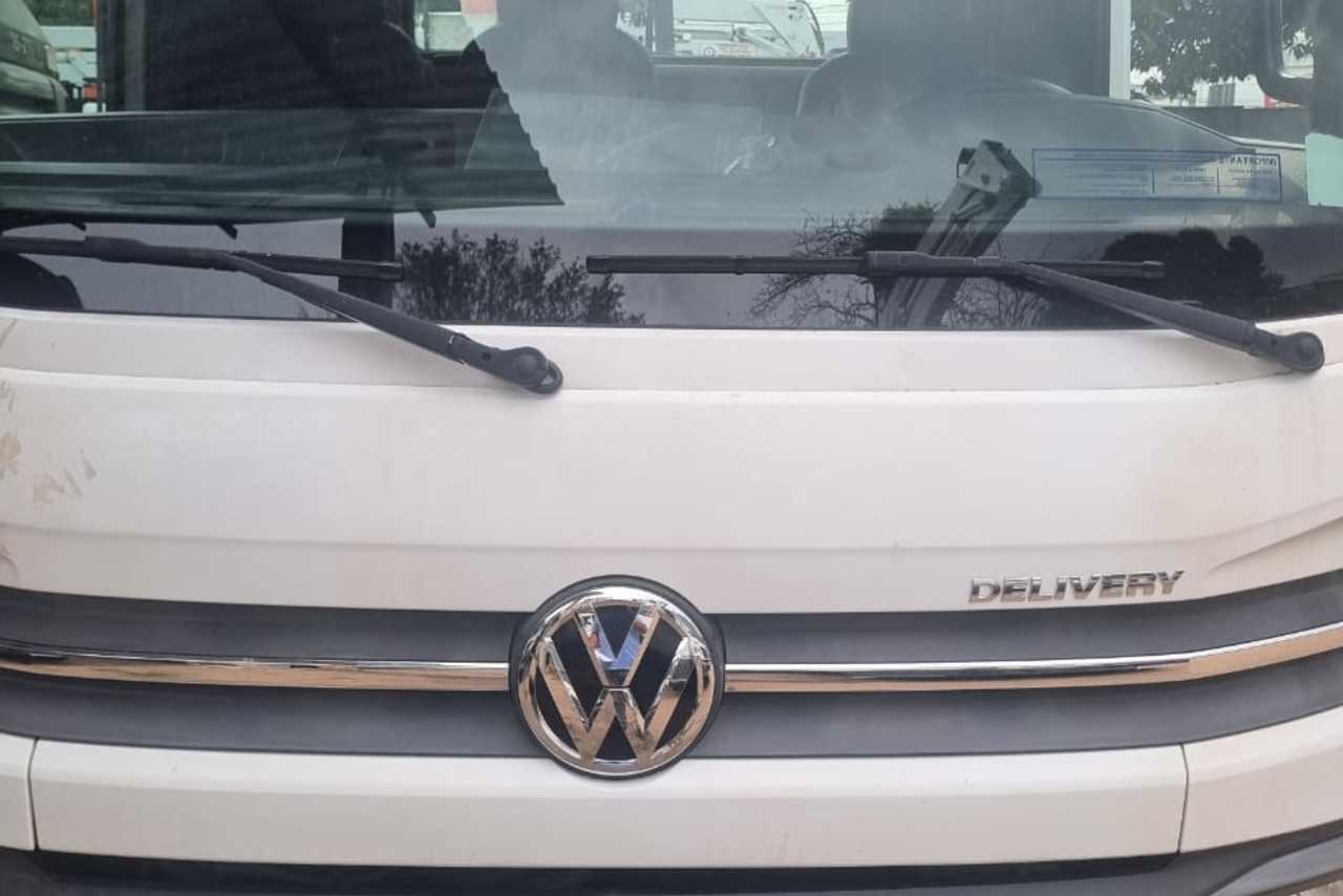 Volkswagen 11-180 Delivery  - 20/21 2