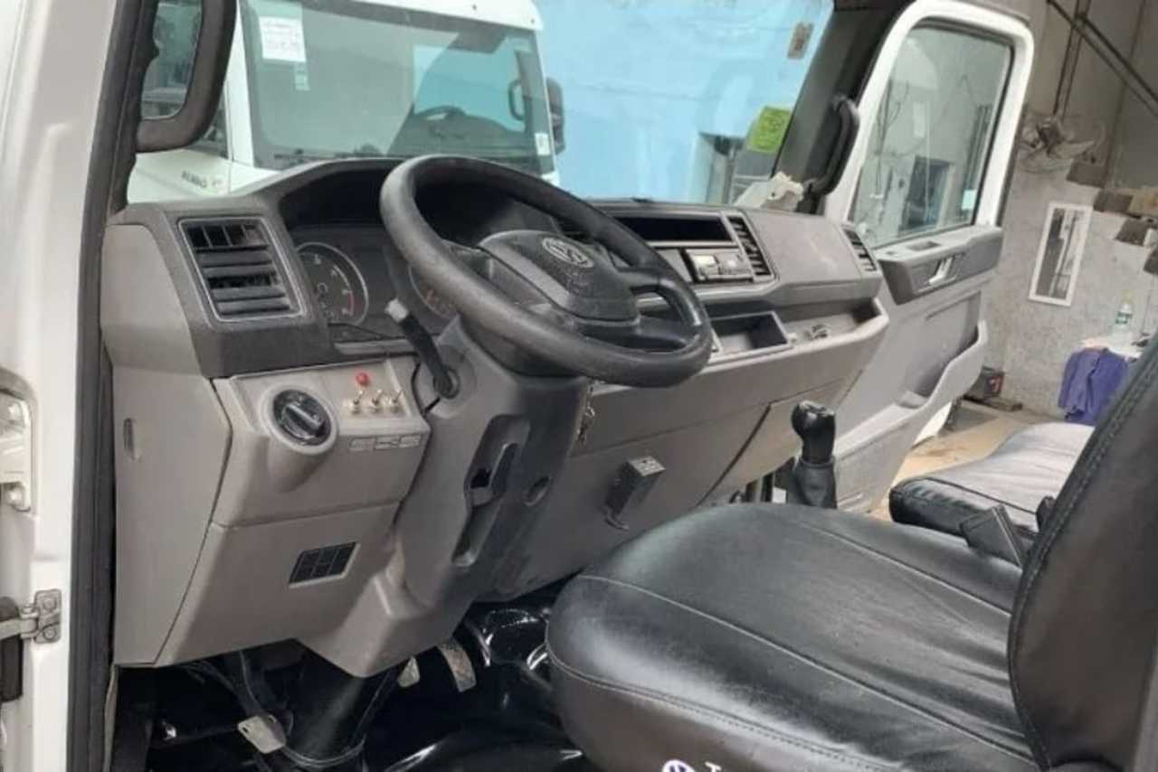 Volkswagen 11-180 Delivery  - 20/21 2