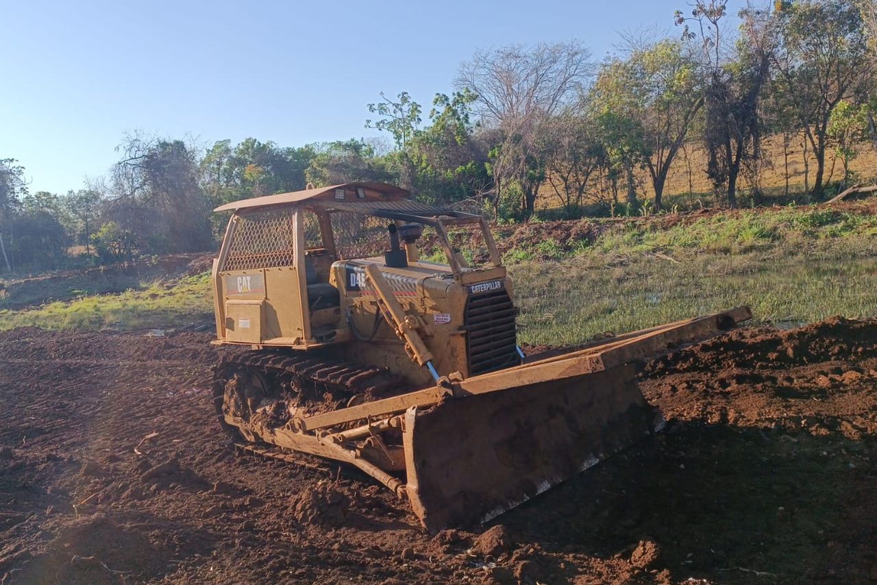 Caterpillar D4E - 02/07 2