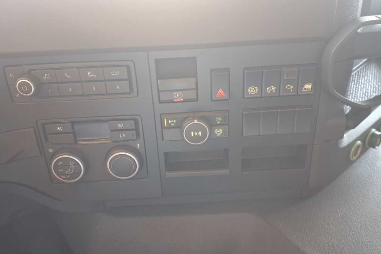 Volvo FMX 500 6x4 Euro 5 - 22/22 13