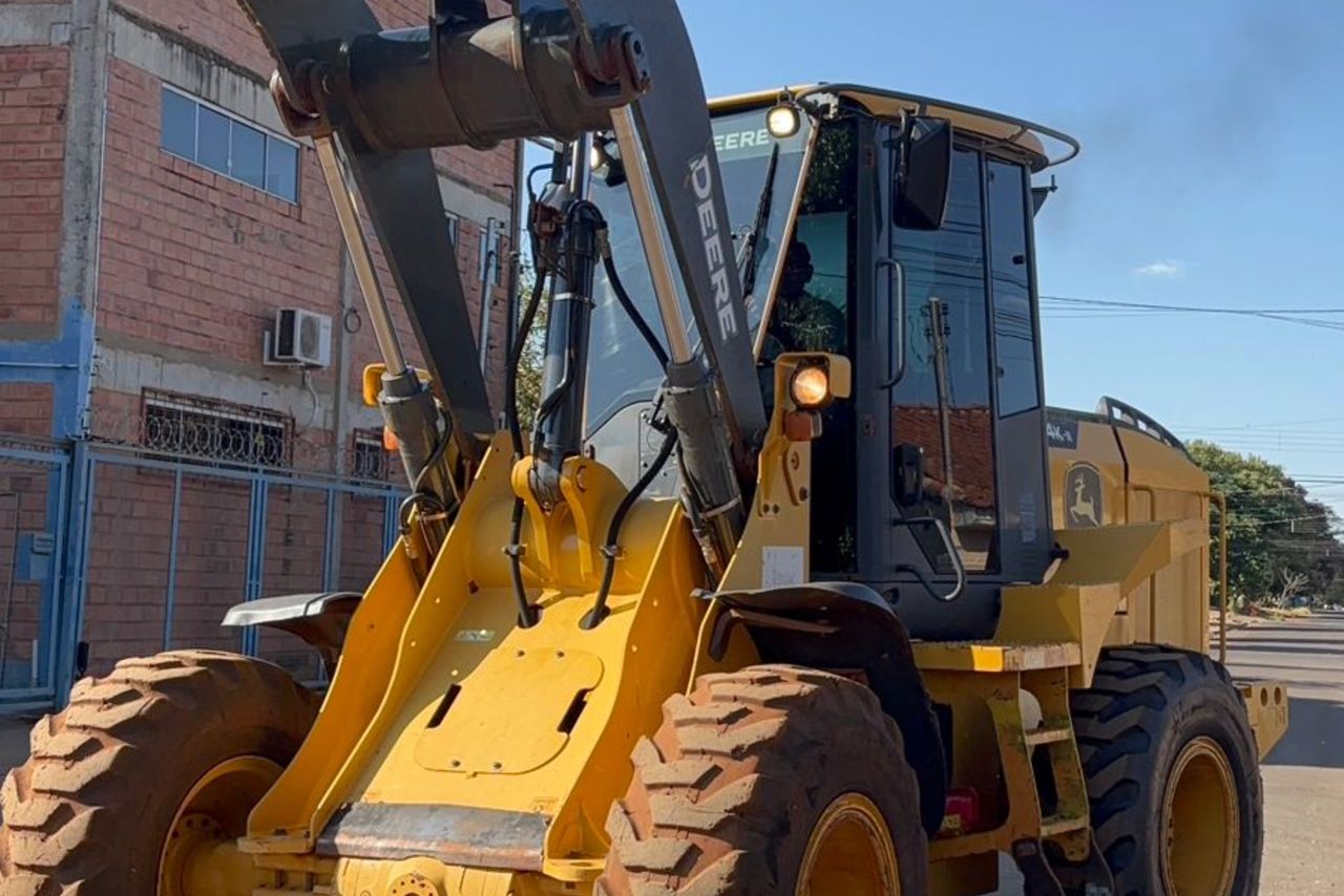 John Deere 524K - 20/20 2