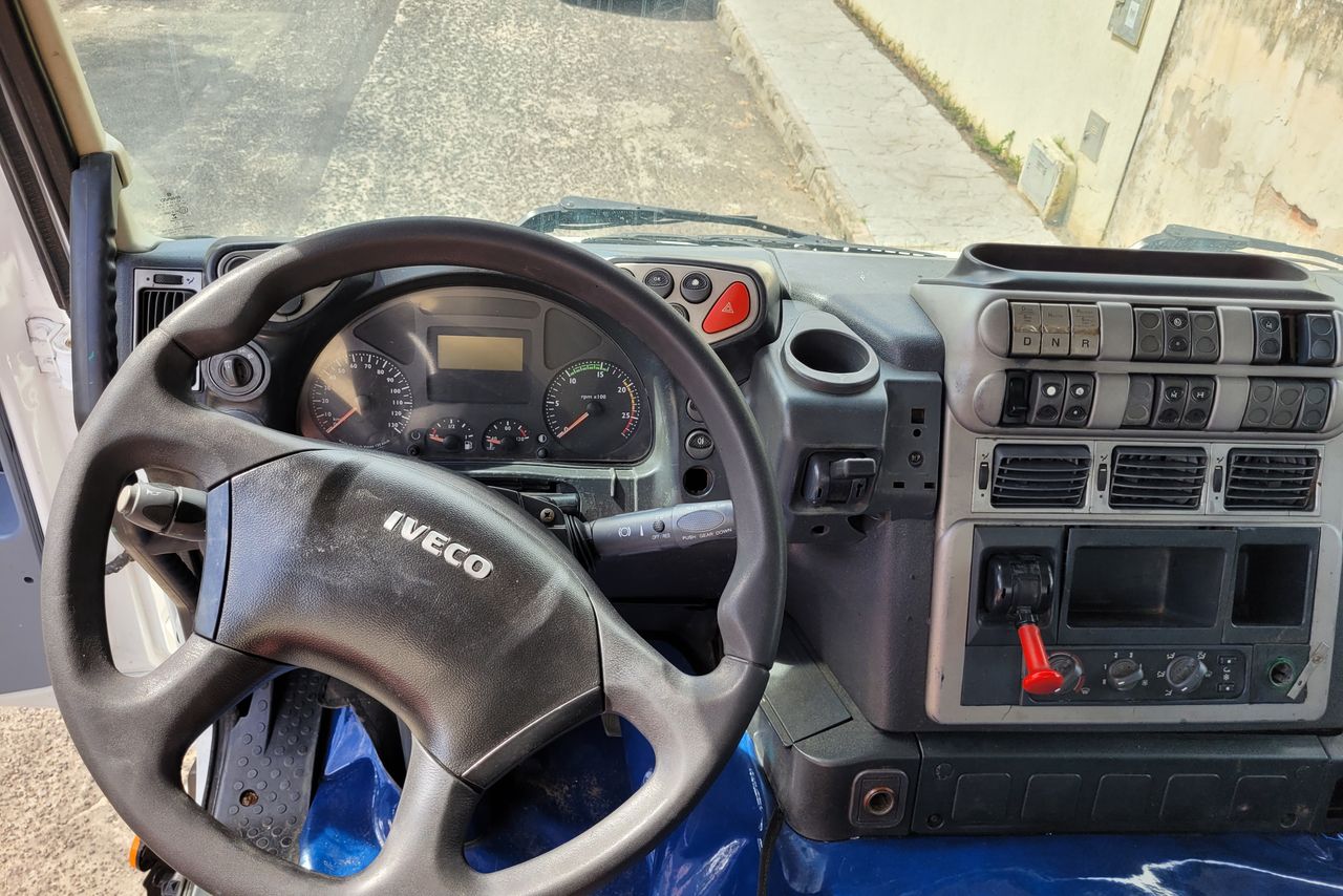 Iveco Trakker 740T48 - 13/13 11