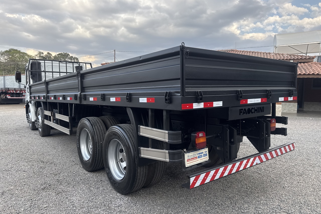 Volkswagen 24-250 E Constellation 3-Eixos - 11/11 4