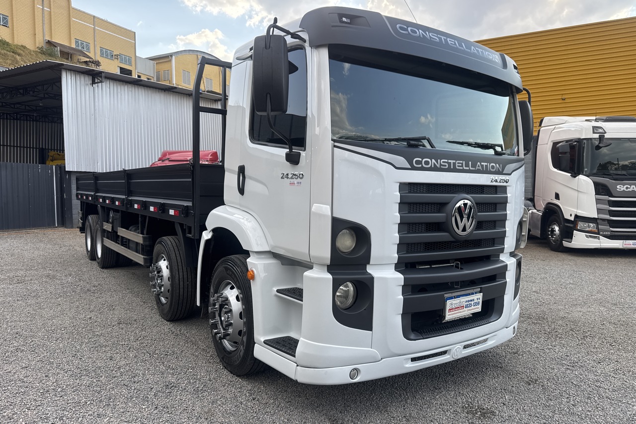 Volkswagen 24-250 E Constellation 3-Eixos - 11/11 7