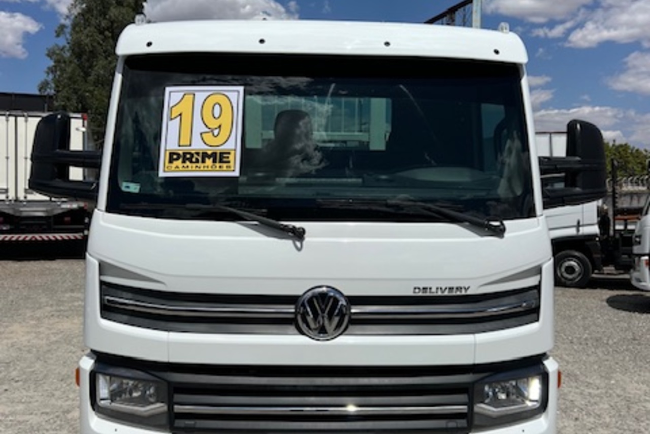 Volkswagen 11-180 Delivery  - 18/19 4