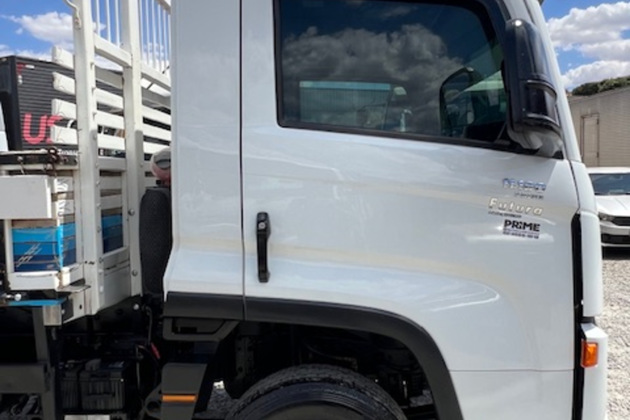 Volkswagen 11-180 Delivery  - 18/19 9