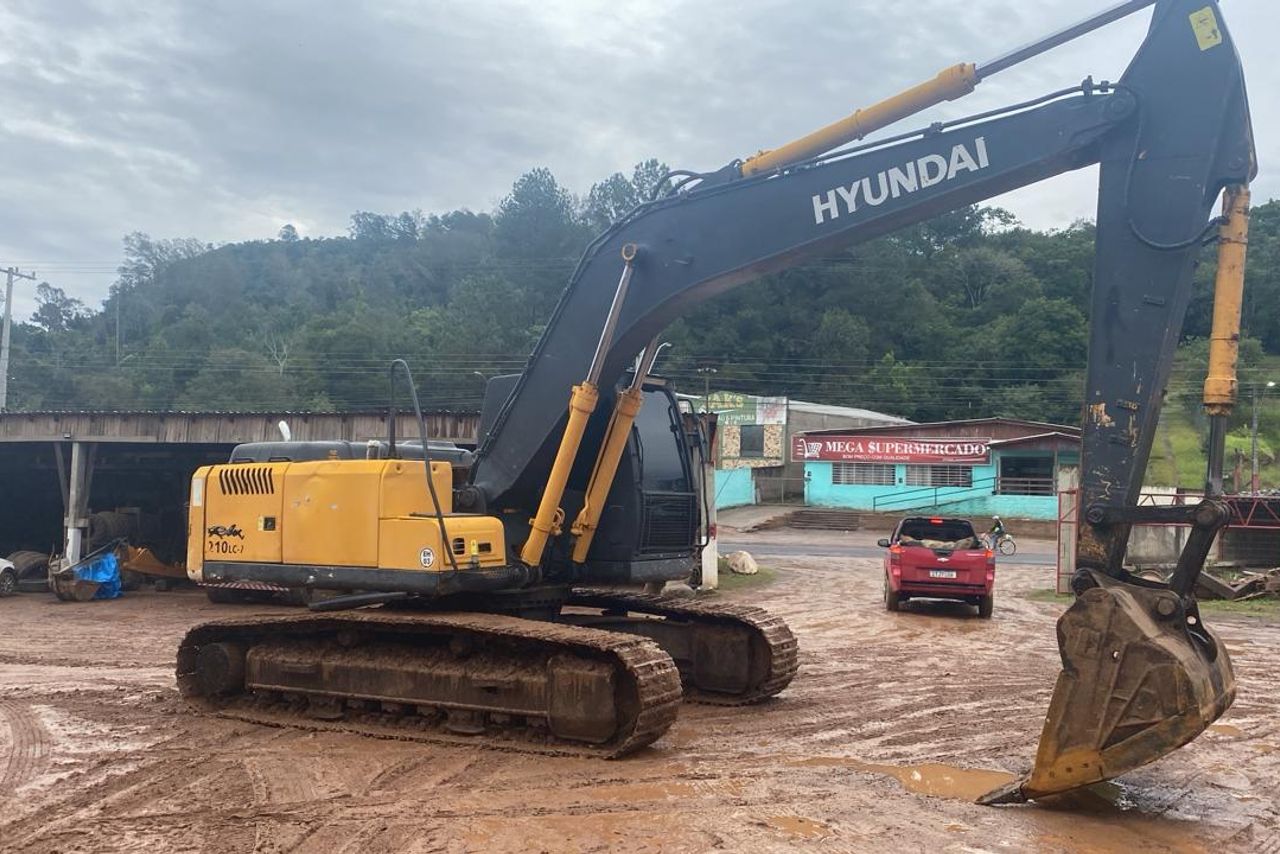 Hyundai R210LC-7 - 08/08 2