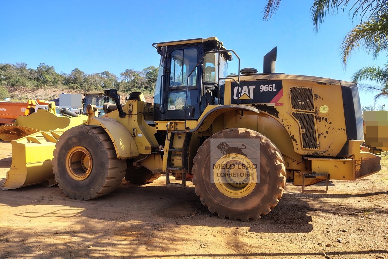 Caterpillar  966L - 18/18 4