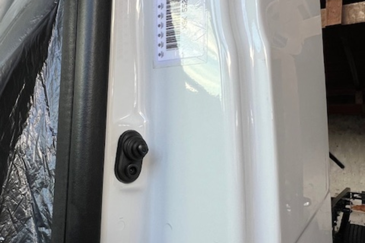 Volkswagen 11-180 Delivery  - 25/26 11