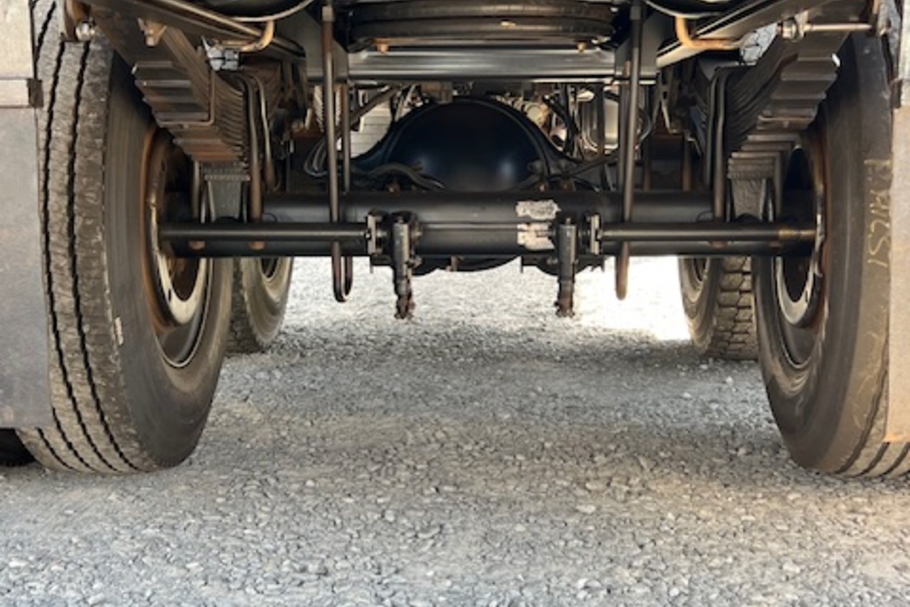 Volkswagen 24-280 E Constellation 6x2 - 21 10
