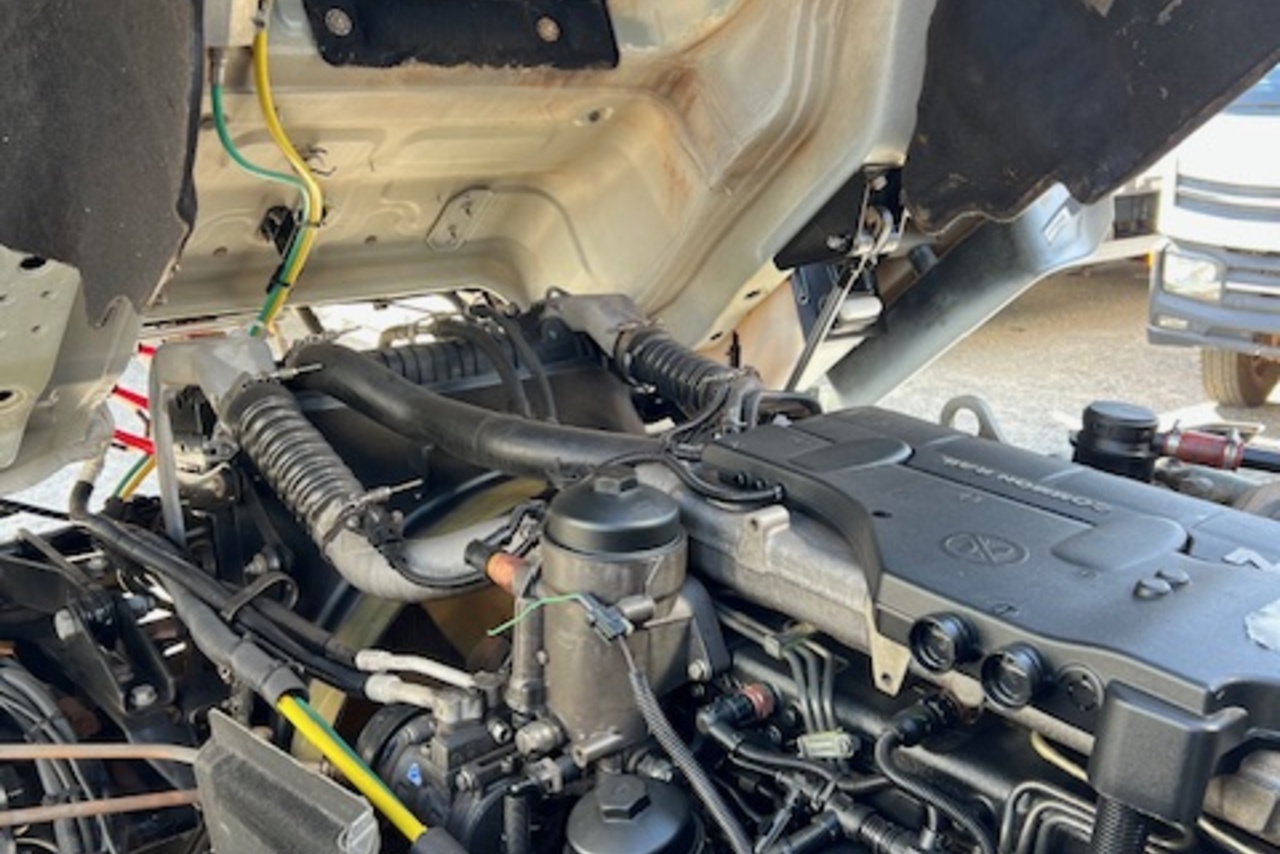Volkswagen 24-280 E Constellation 6x2 - 21 11