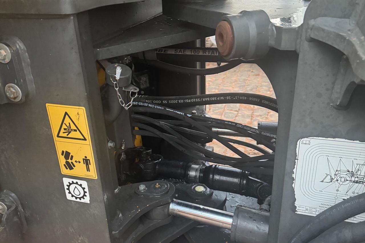 SDLG  LG936 - 23/23 6
