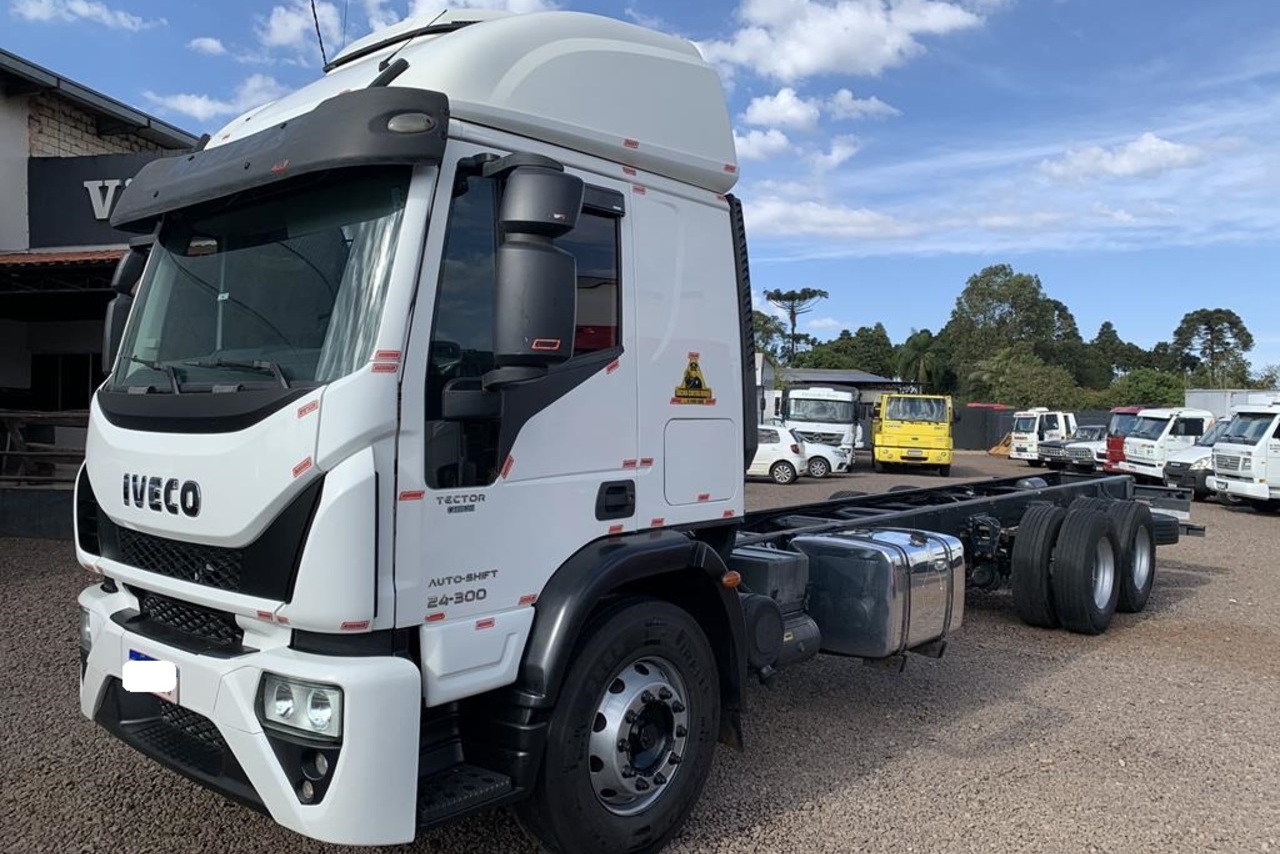 Iveco Tector 240E30 - 20/20 4