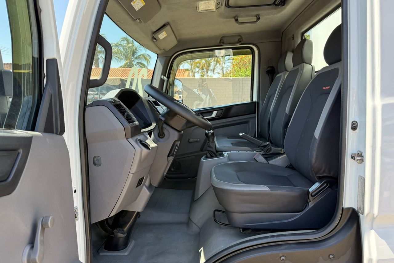 Volkswagen Delivery Express - 19/20 7