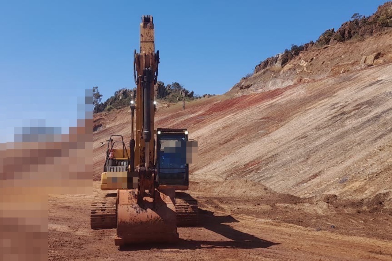 Caterpillar  320 - 19/19 4