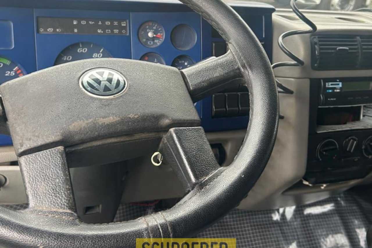 Volkswagen 8 120 - 05 8
