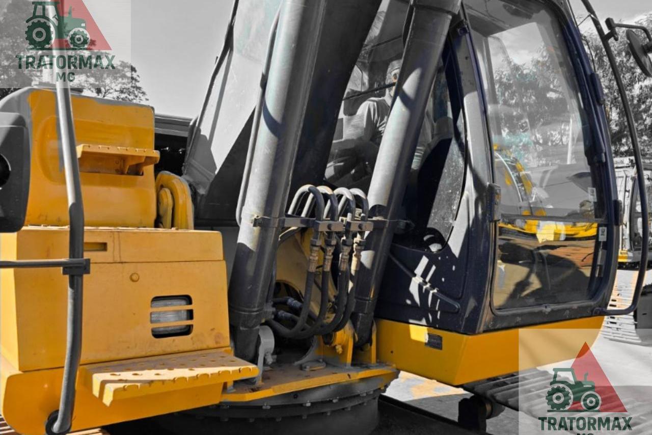 John Deere  200G - 20/20 4