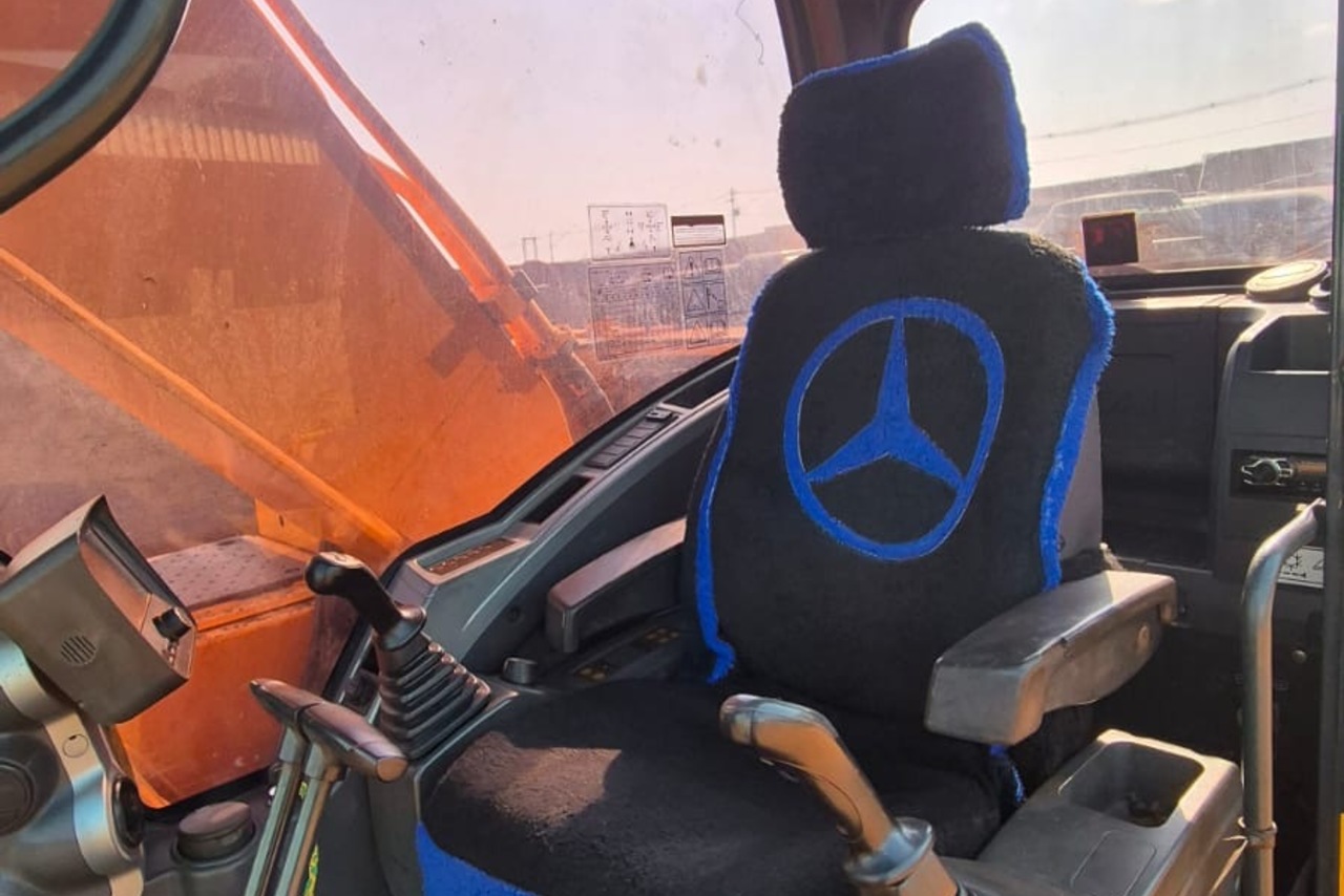 Hyundai R220 LC - 13/13 6