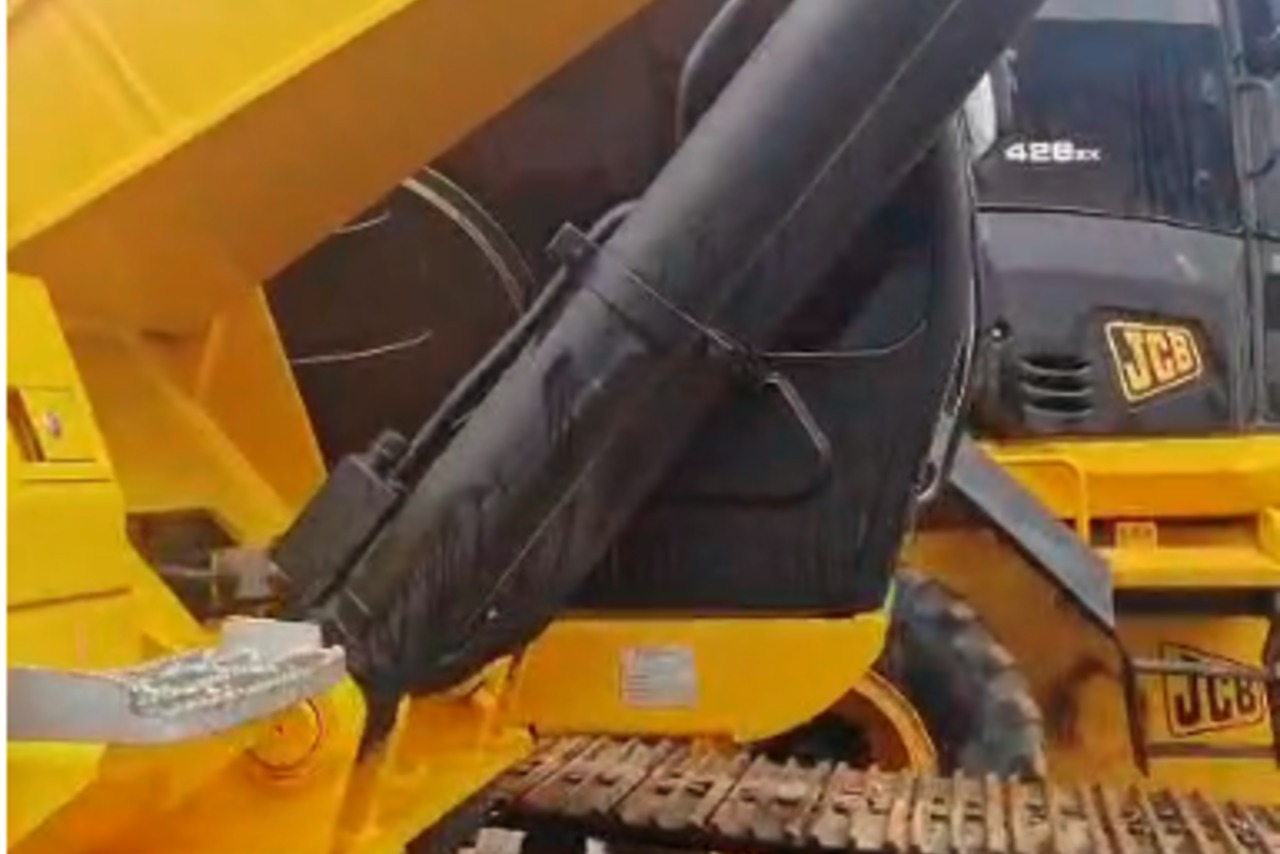 JCB JS200 LC - 13/13 12