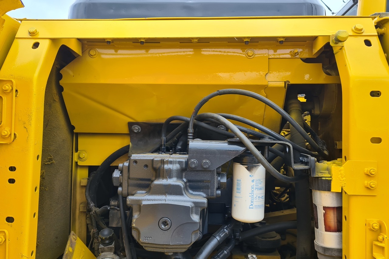 Komatsu PC200 - 09/09 2