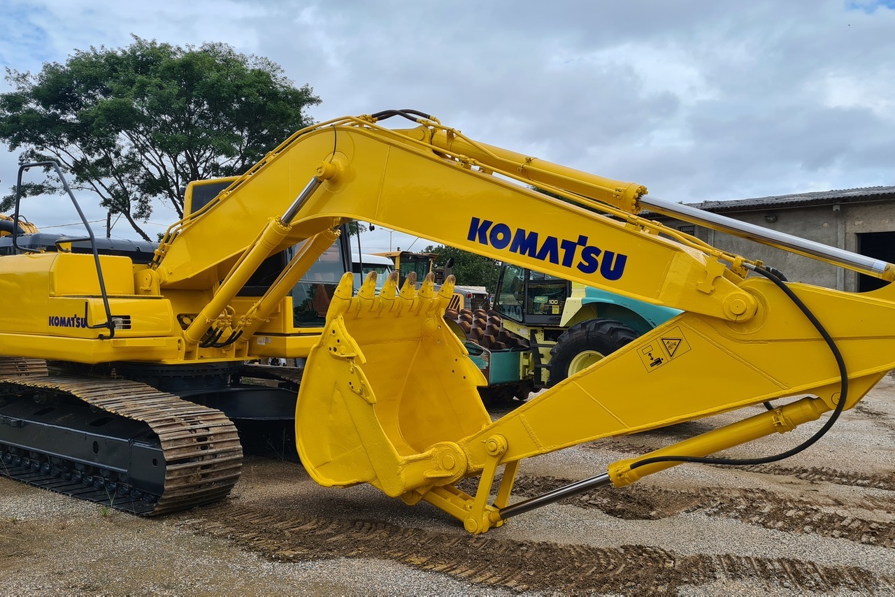 Komatsu PC200 - 09/09 4