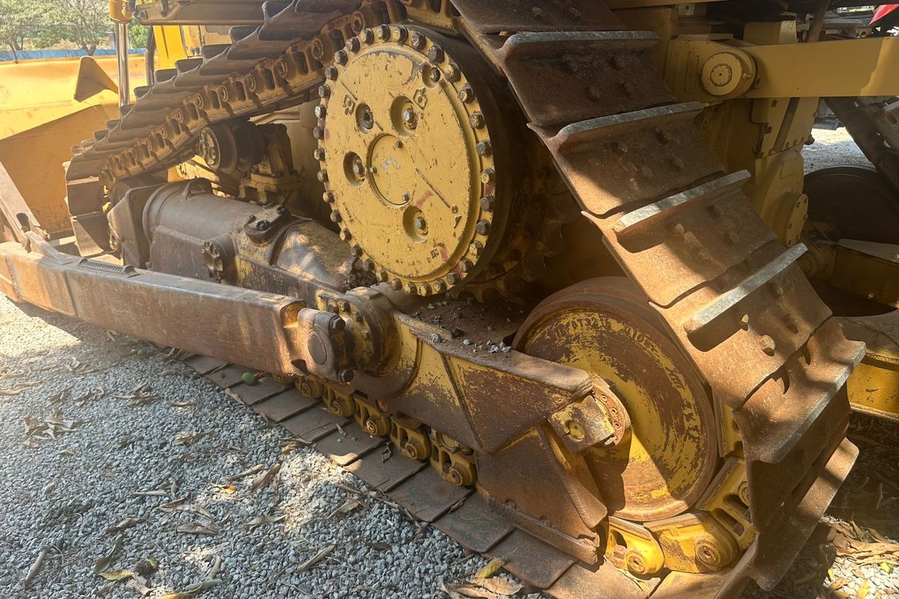Caterpillar D6T XL - 14/14 8