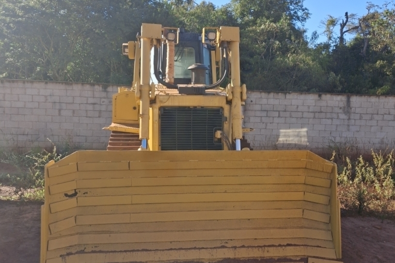 Caterpillar D6T - 18/18 6