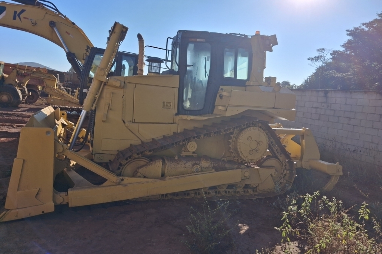 Caterpillar D6T - 18/18 8