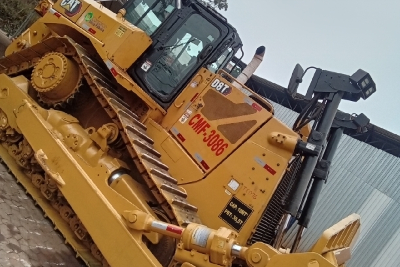 Caterpillar D8T - 20/20 9