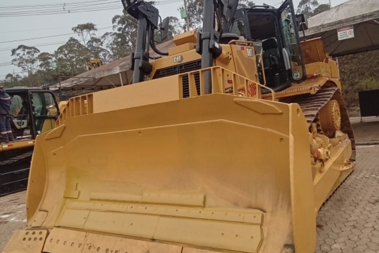 Caterpillar D8T - 20/20 11