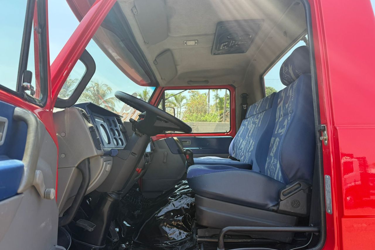 Volkswagen 13-180 - 08/09 8