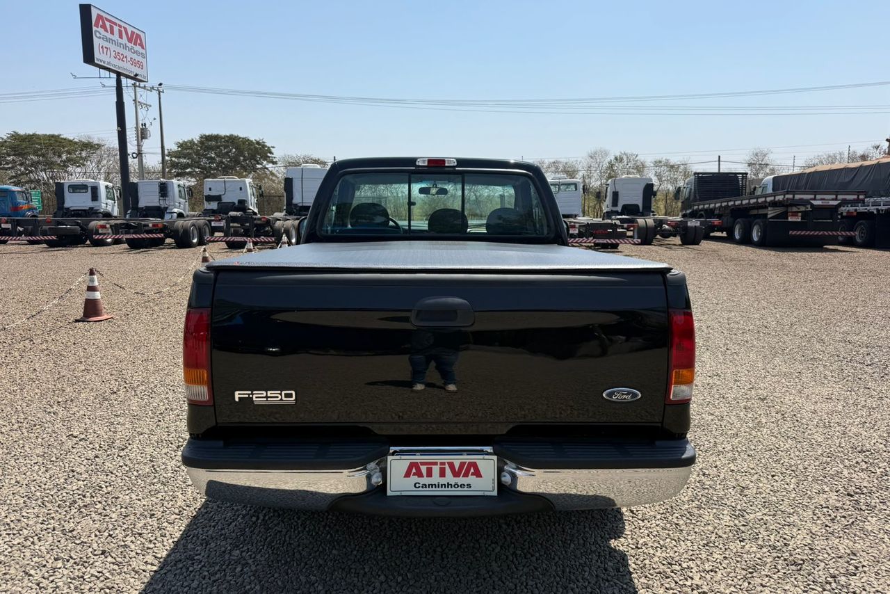 Ford F250  - 02/02 2