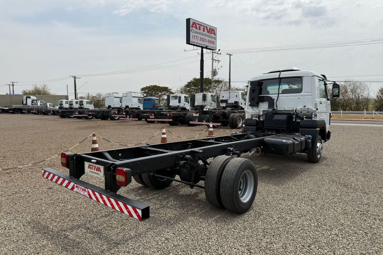 Volkswagen 10-160 E Delivery - 13/13 3