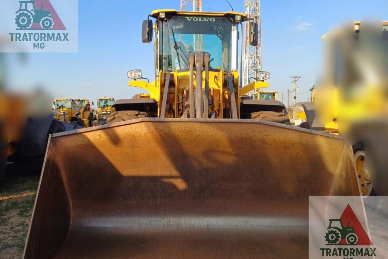 Volvo L120F - 23/23 4
