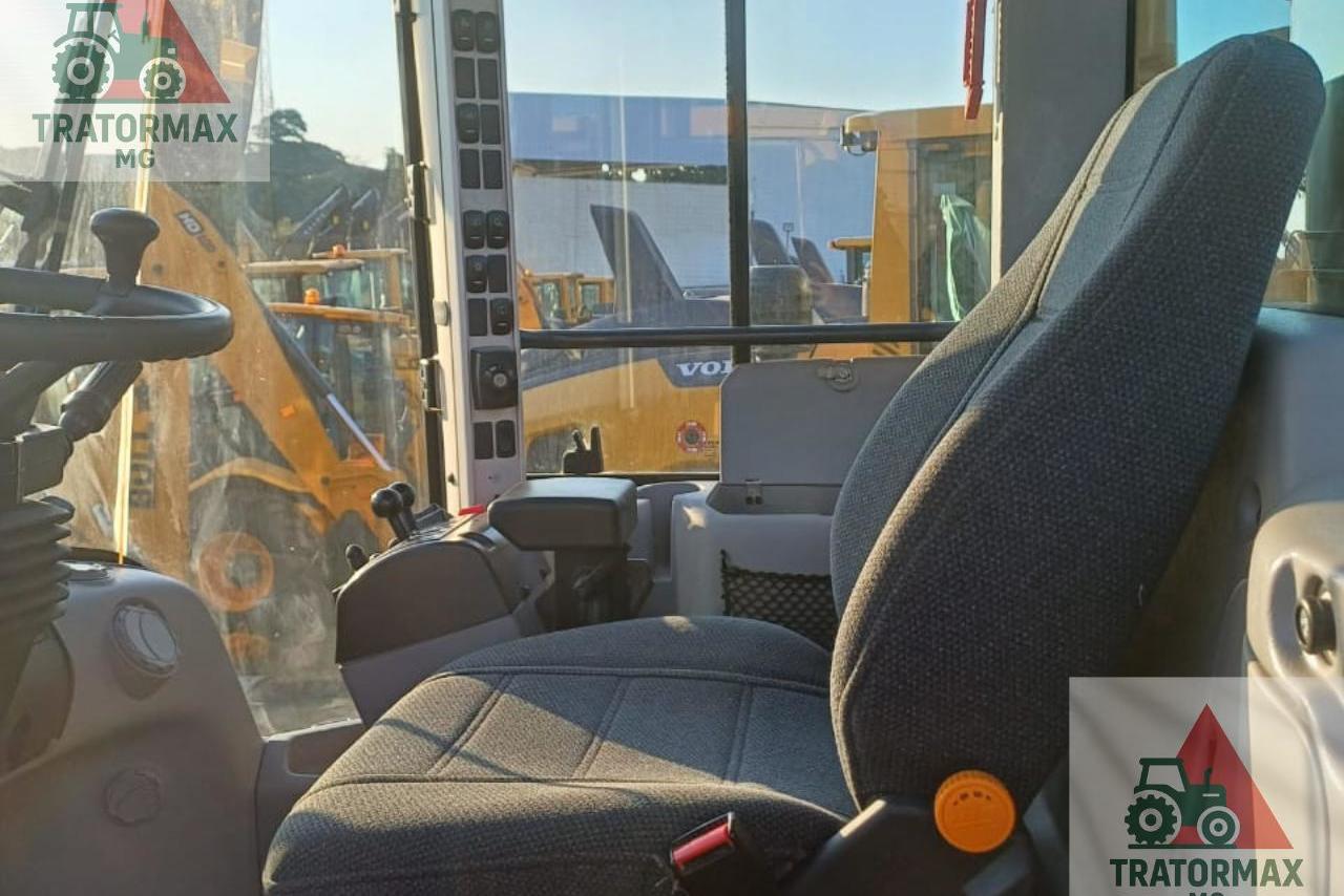 Volvo L120F - 23/23 5