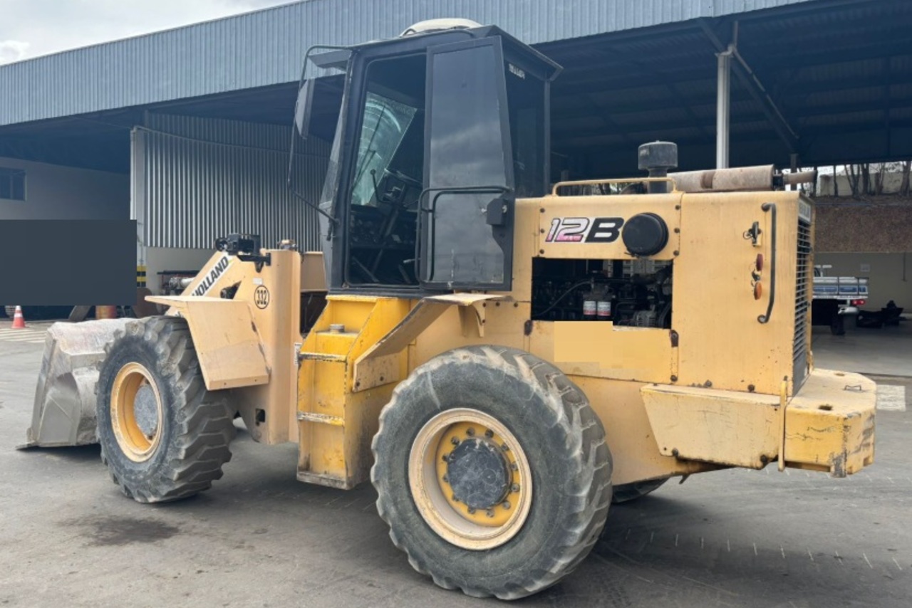 New Holland 12B - 07/07 2