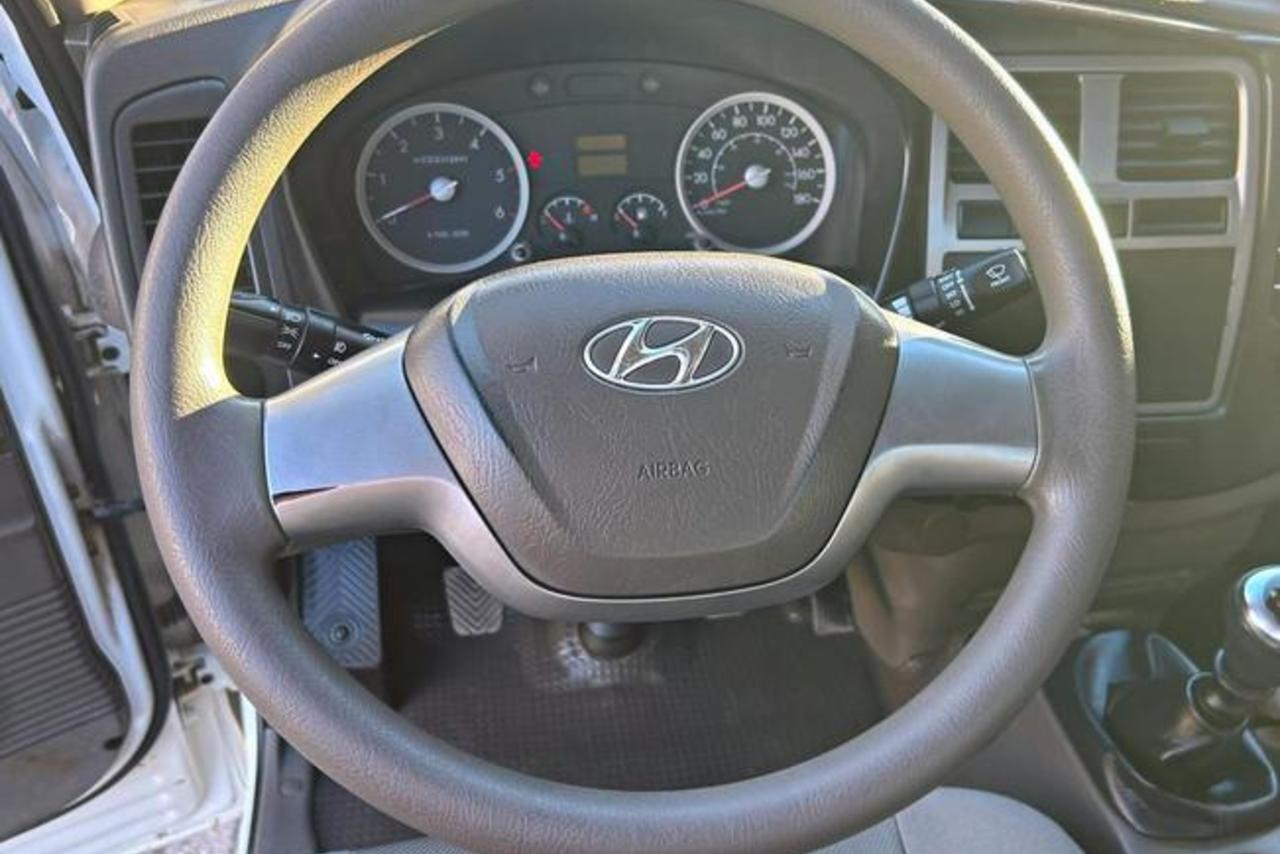 Hyundai HR - 19/20 10