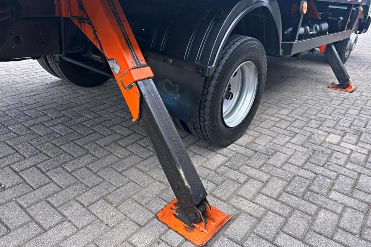 Volkswagen 8 160 - 13/14 19