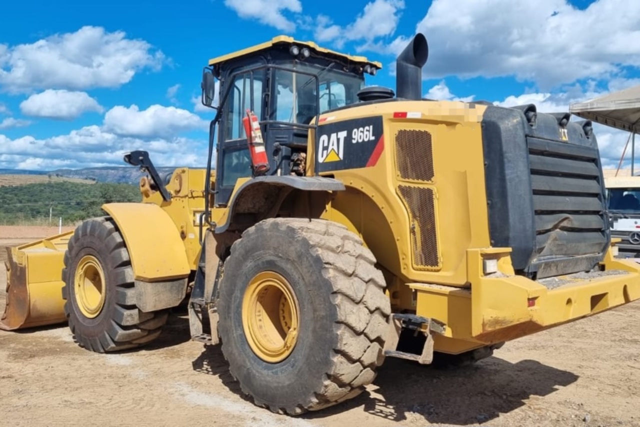 Caterpillar  966L - 17/17 4