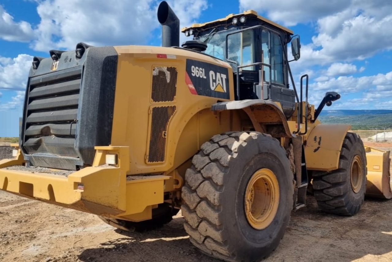 Caterpillar  966L - 17/17 6