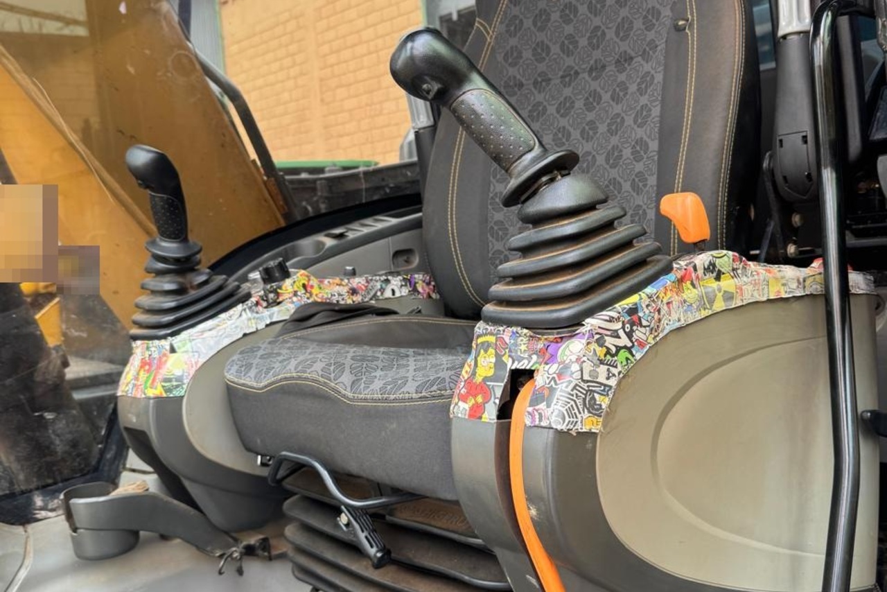 New Holland  E145c EVO - 19/19 6
