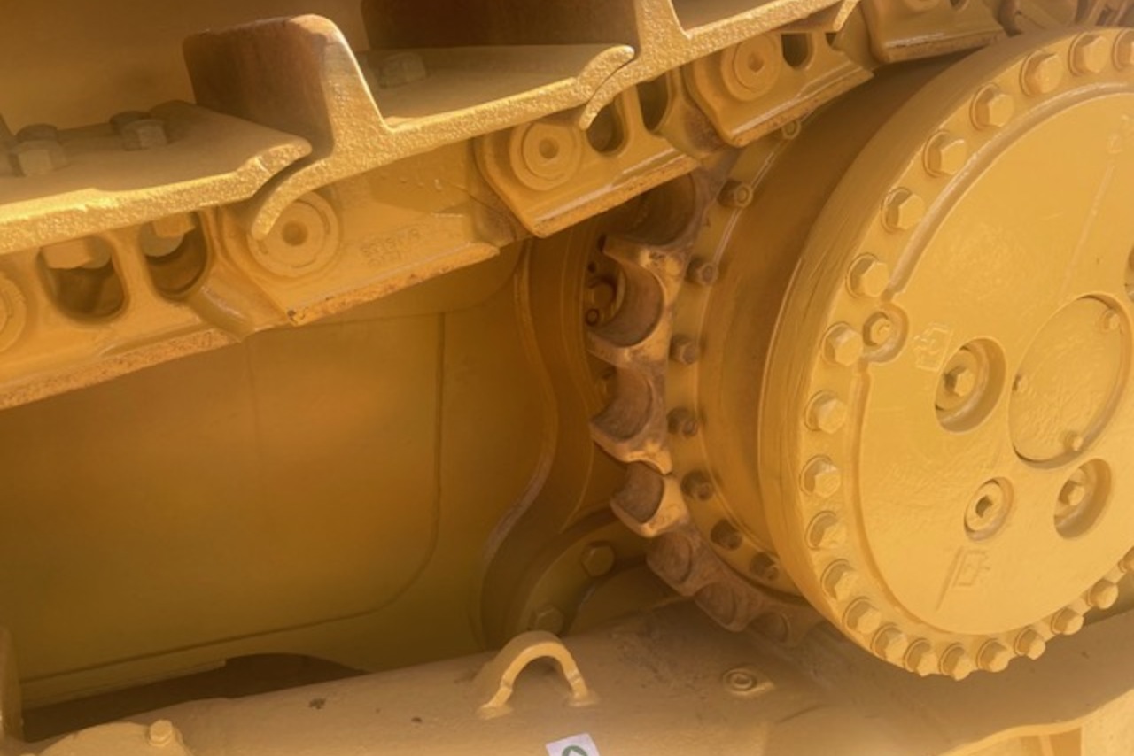 Caterpillar D6T - 18/18 2
