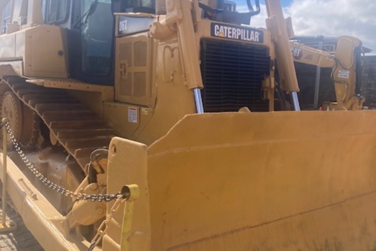 Caterpillar D6T - 18/18 3