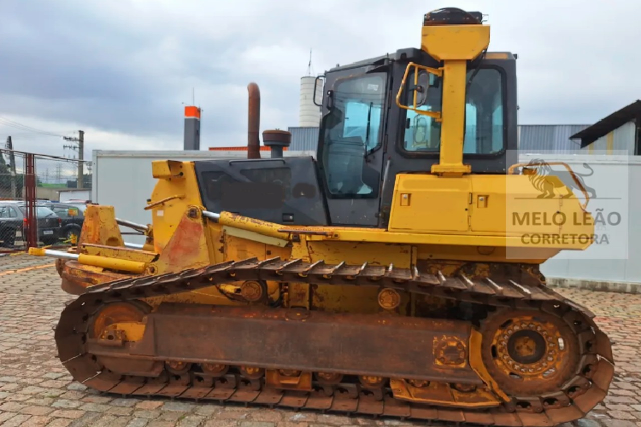 Komatsu D61 - 08/08 3